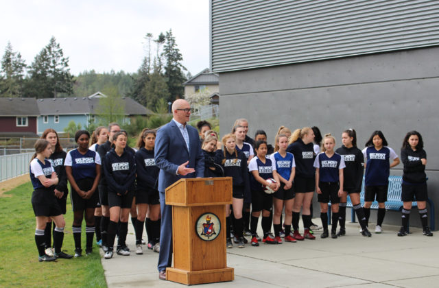 belmont-high-school-sports-field-made-usable-with-artificial-turf