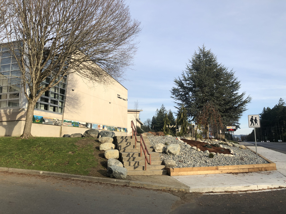 EMCS, driveway, school exterior, November 2019