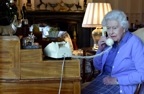 Queen Elizabeth, phone call, March 25 2020
