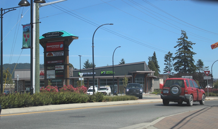 roundabout, Sooke town centre, flag, Evergreen Mall