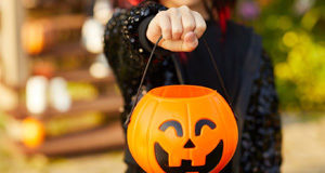 COVID-Halloween in BC: no parties, wear mask, sanitize doorbell trick or treater