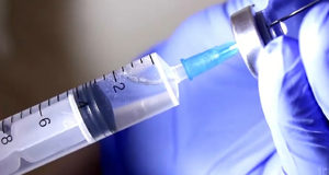 COVID Dec 15: first vaccine injections in BC while virus still transmits vaccine injection, syringe