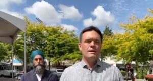 Alistair MacGregor launches campaign for 3rd term in Cowichan-Malahat-Langford alistair macgregor, jagmeet singh
