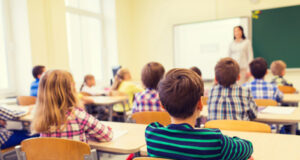 K-12 seats for Ukrainian refugees students, classroom, teacher