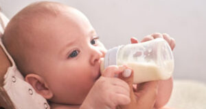 BC midwives may recommend infant formula while breastfeeding remains top choice infant, feeding, bottle