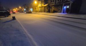 Arctic air brings snowfall to Greater Victoria snow, road, langford