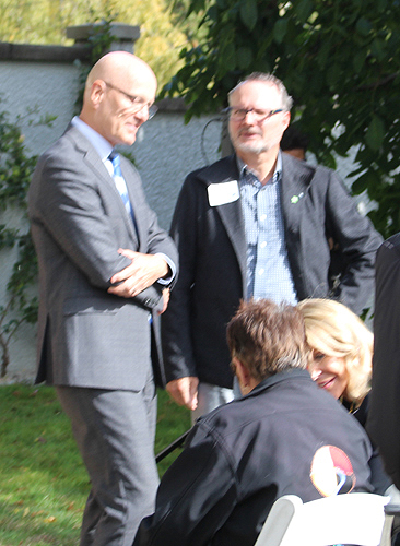 Philip Steenkamp, Bruce Gray