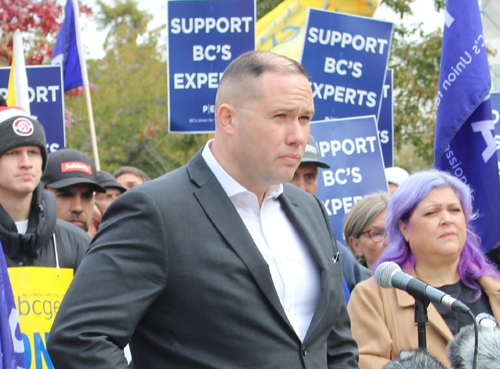 4365-PeterFinchBCGEU-Oct1625-IslandSocialTrends-500px Paul Finch, BCGEU