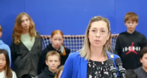 Parmar introducing Dowhy as ‘second-best’ SD62 board chair amanda dowhy, sd62 board chair