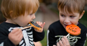 Island Health: Halloween treats and dental health children, Halloween candy