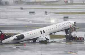 Two Air Canada pilots dead in LaGuardia tarmac crash Air Canada, AP Photo